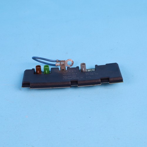 Amplificatore antenna destro